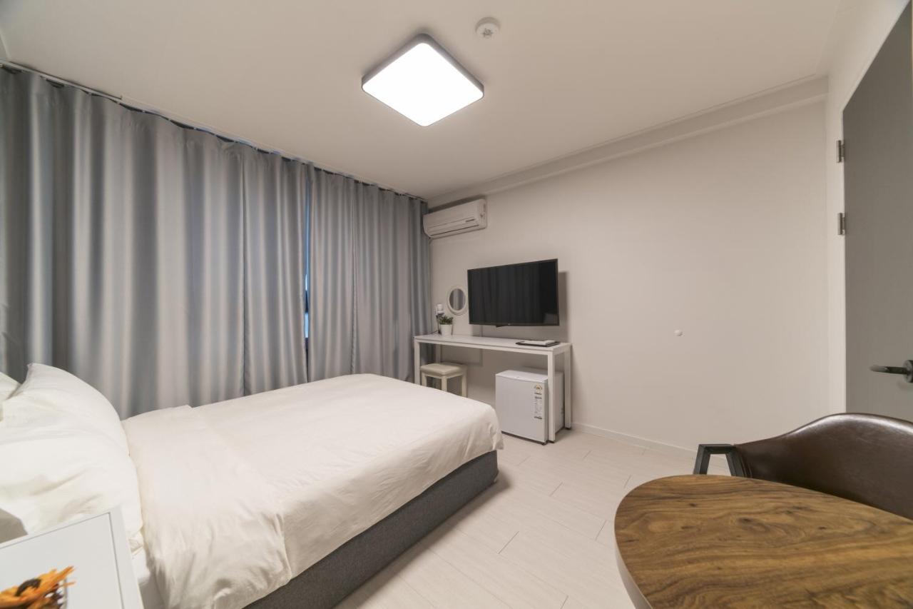 Hotel La Famille à Yangyang Extérieur photo