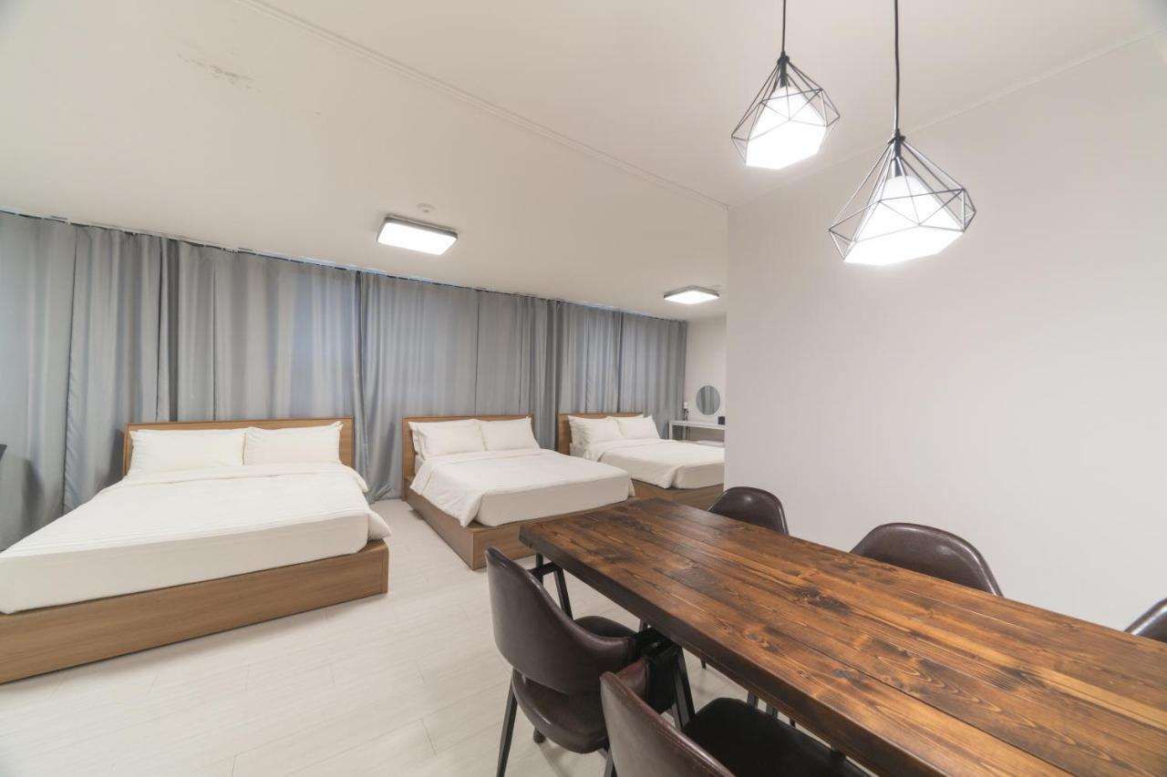 Hotel La Famille à Yangyang Extérieur photo